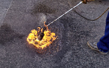 Newton With Scales flat roofing repairs